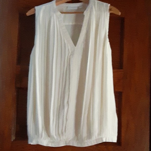 Ladies  Blouses - Picture 2 of 4